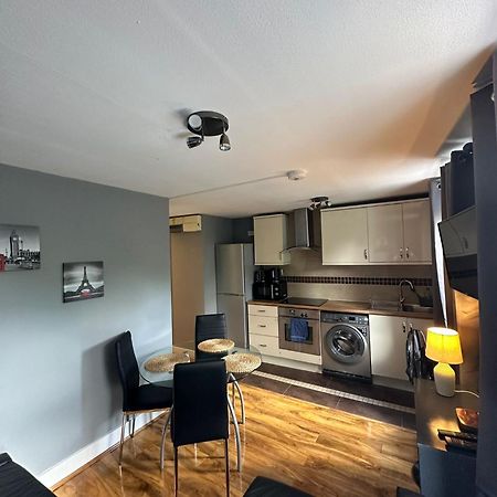 Lovely 2 Bedrooms Apartment London Kültér fotó