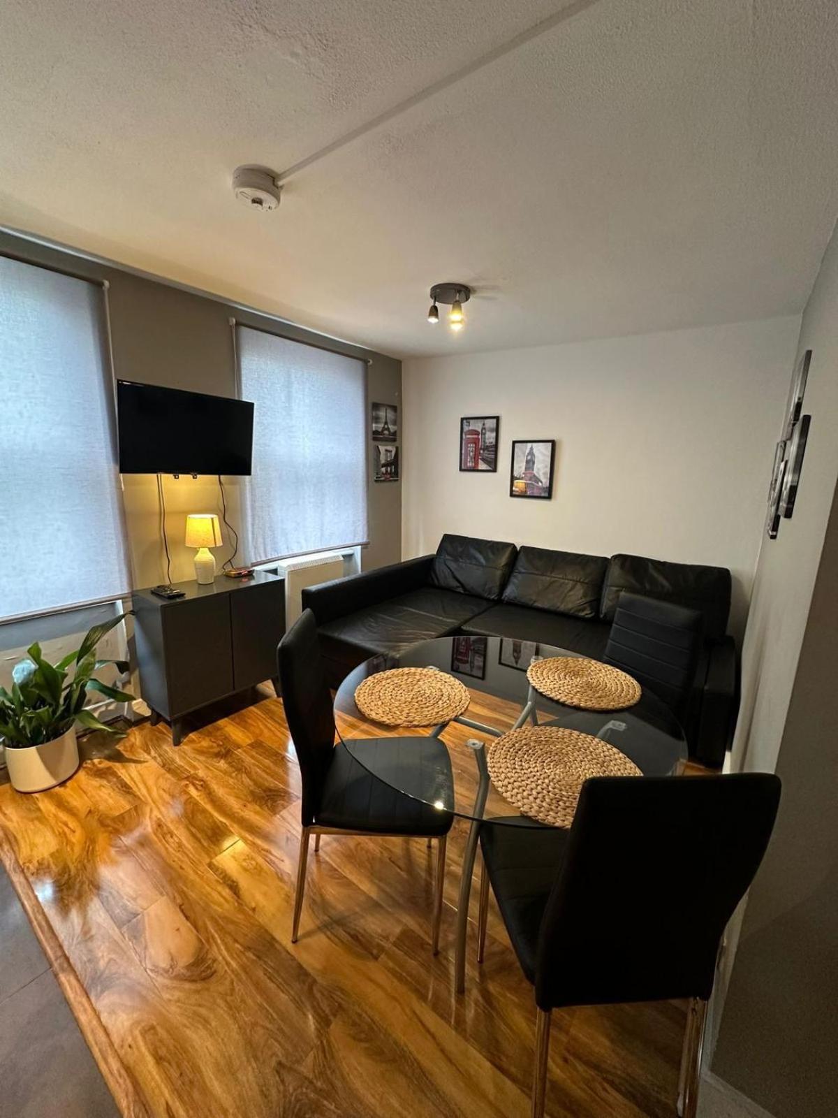 Lovely 2 Bedrooms Apartment London Kültér fotó